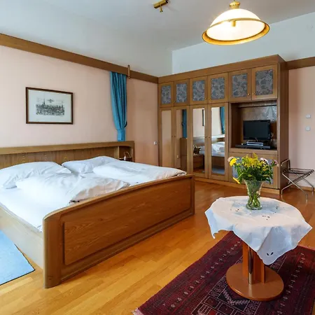 Altstadthotel Eck Ξενοδοχείο Lienz