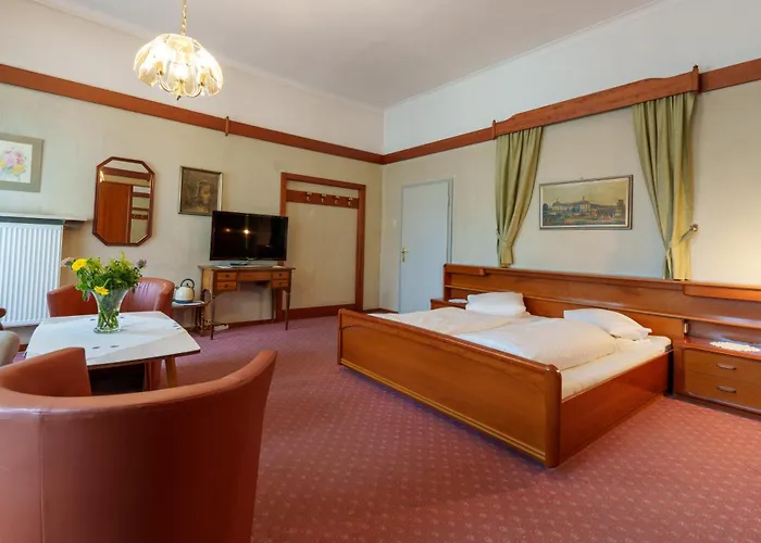 酒店 Altstadthotel Eck 利恩茨