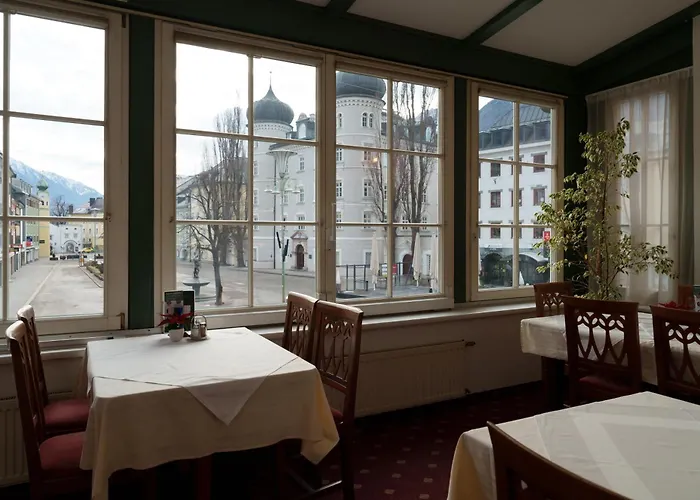 Altstadthotel Eck 利恩茨